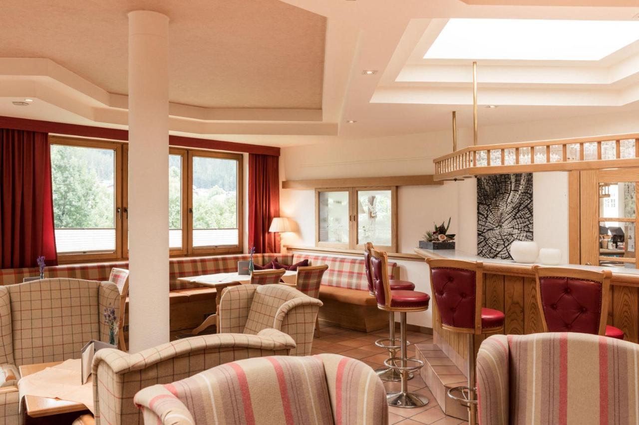 Hotel Kreuz Pfunds Bagian luar foto