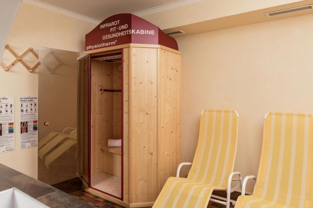 Hotel Kreuz Pfunds Bagian luar foto