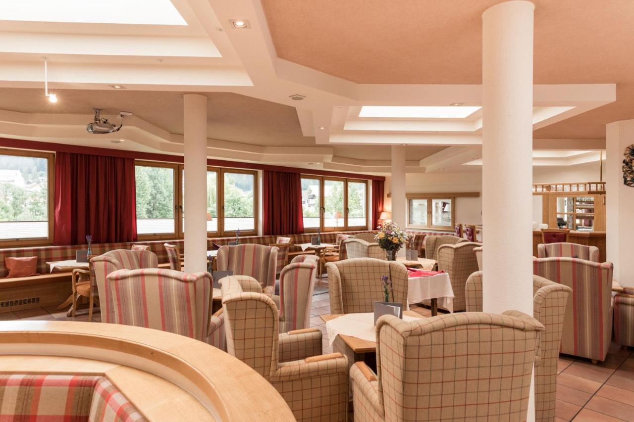Hotel Kreuz Pfunds Bagian luar foto