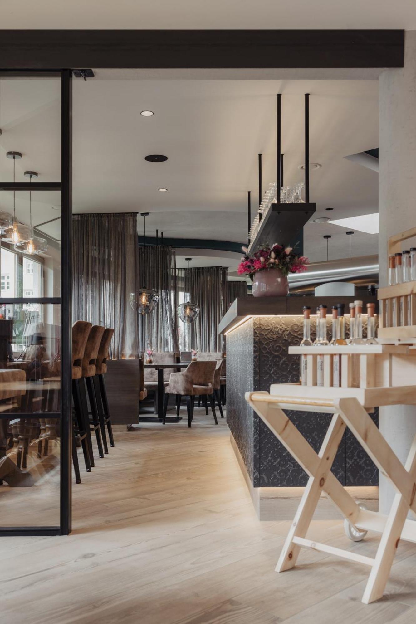 Hotel Kreuz Pfunds Bagian luar foto