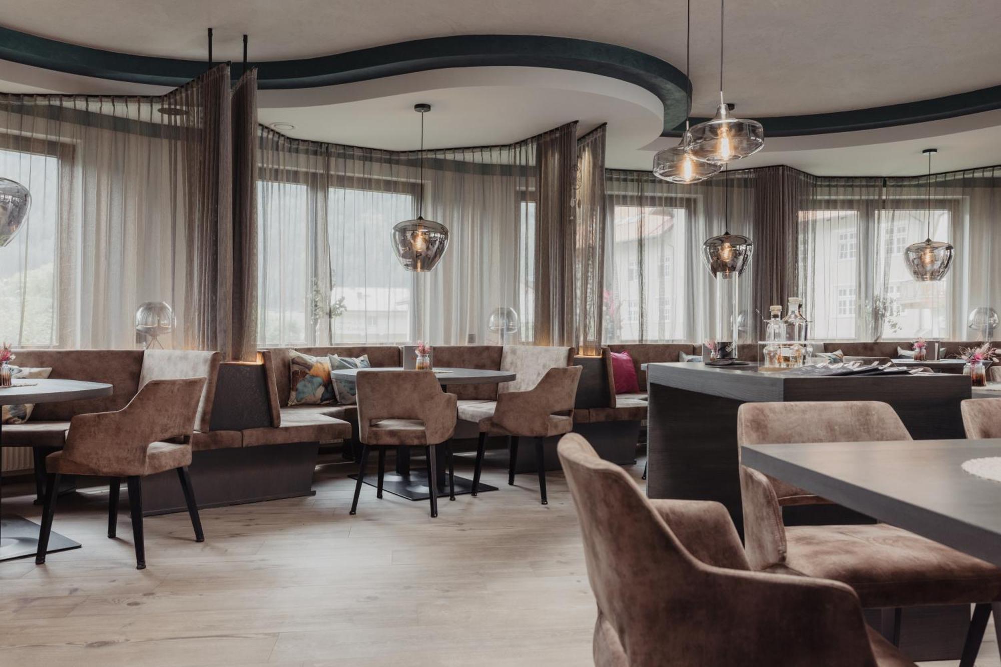 Hotel Kreuz Pfunds Bagian luar foto