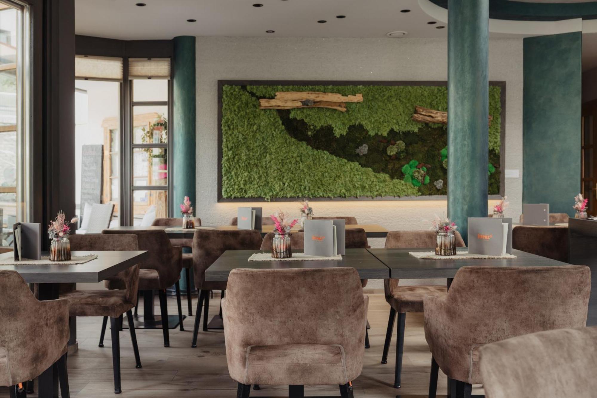 Hotel Kreuz Pfunds Bagian luar foto