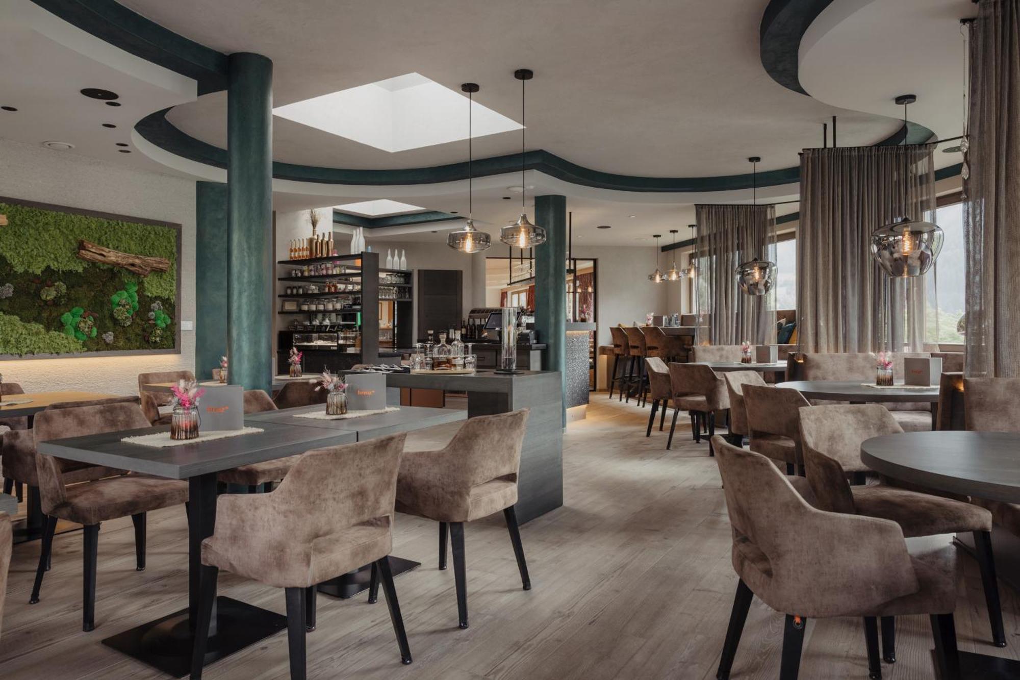 Hotel Kreuz Pfunds Bagian luar foto